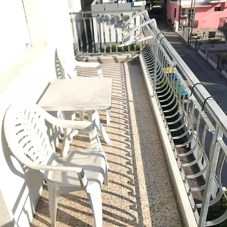 Piazza Milano - Ampio A Pochi Passi Dal Mare - 2 *
